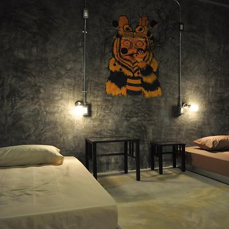 Nexchange Hostel Bangkok Bagian luar foto