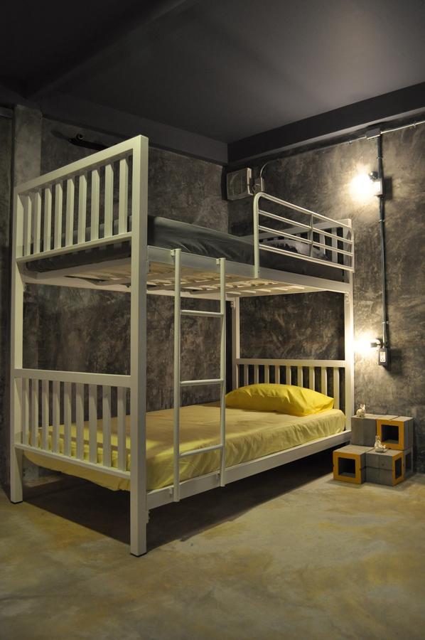Nexchange Hostel Bangkok Bagian luar foto