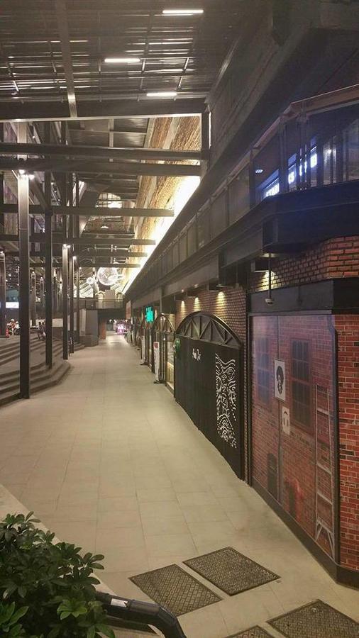 Nexchange Hostel Bangkok Bagian luar foto