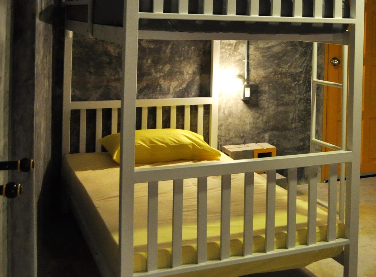 Nexchange Hostel Bangkok Bagian luar foto