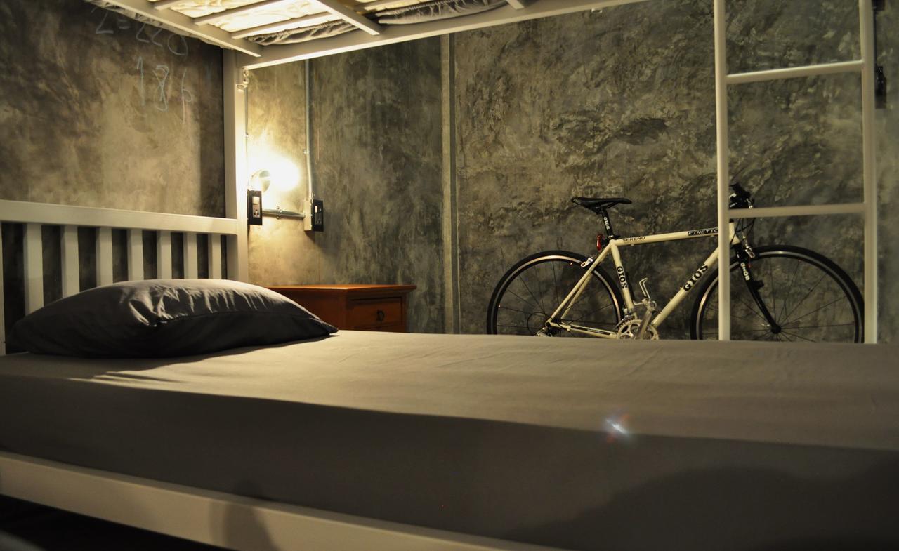 Nexchange Hostel Bangkok Bagian luar foto