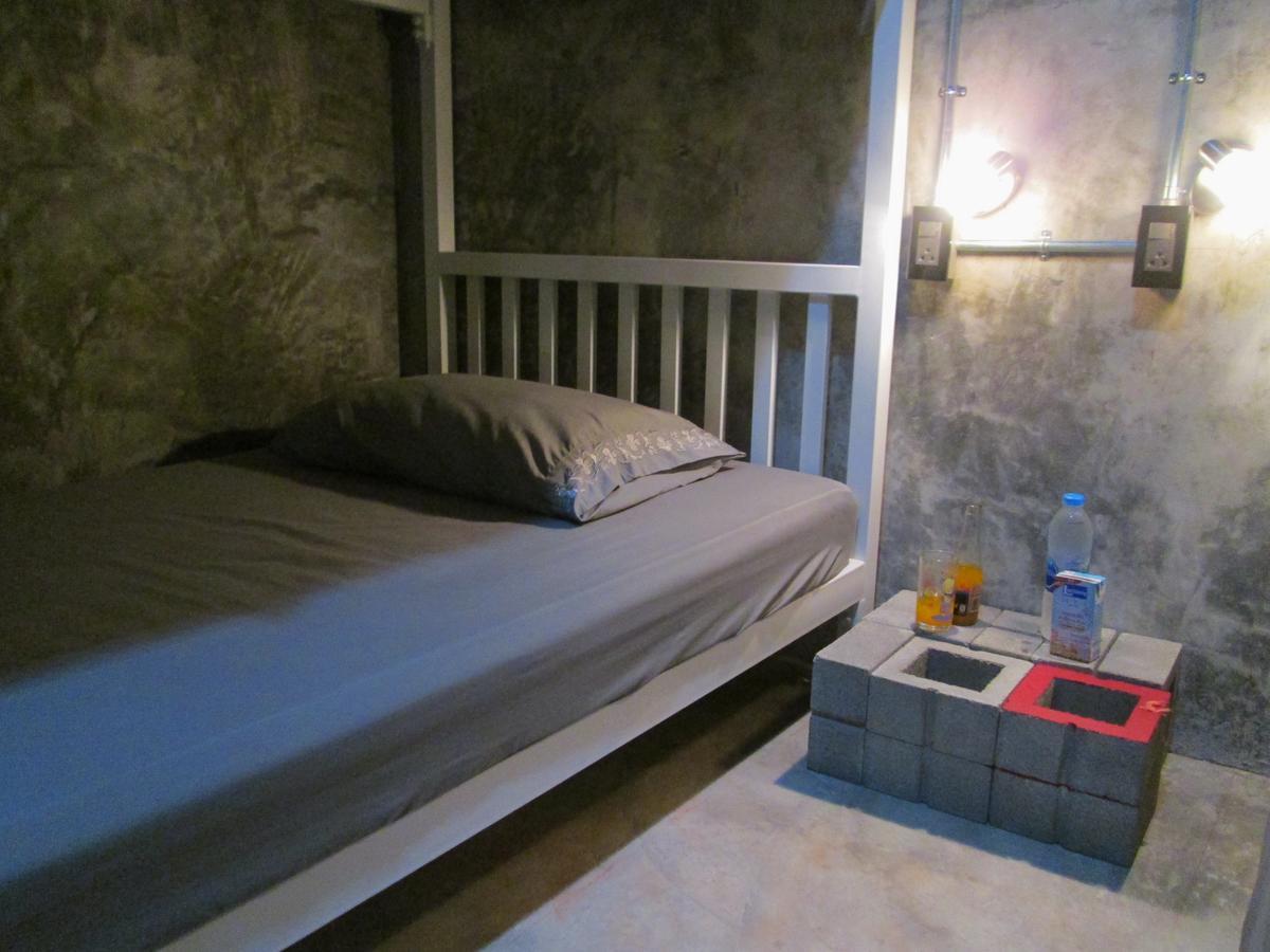 Nexchange Hostel Bangkok Bagian luar foto